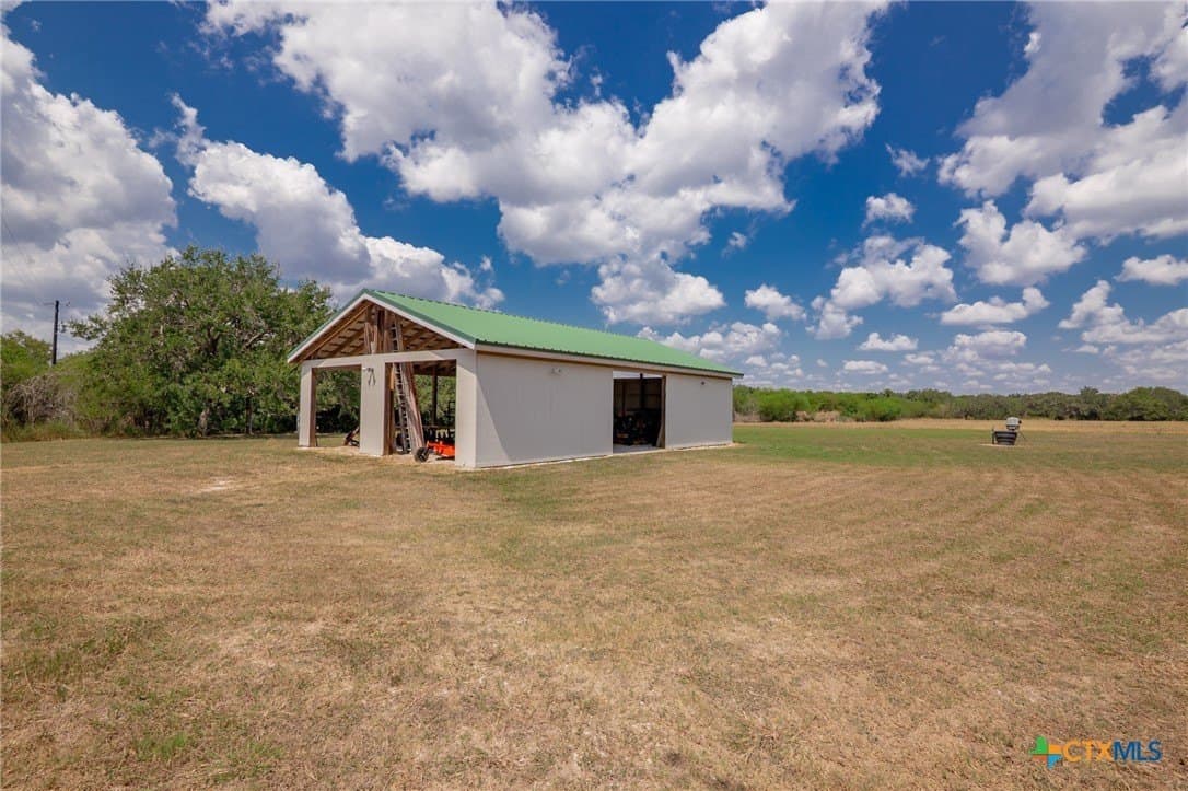 24.23 acres in Goliad County - photo 9