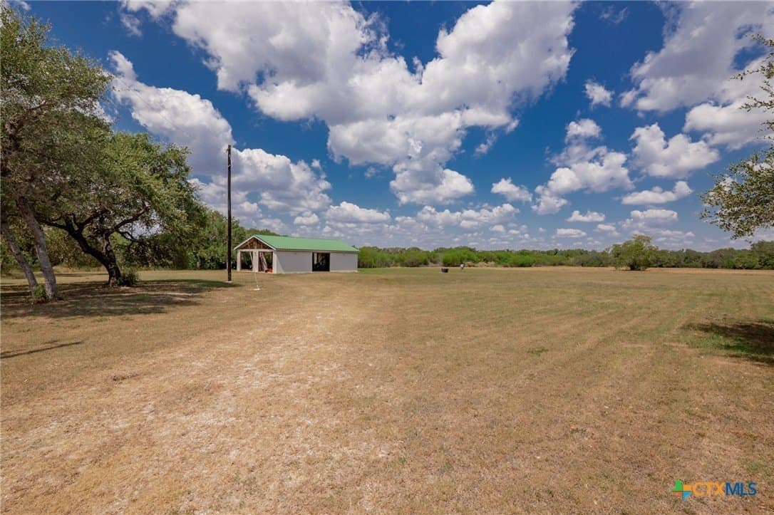 24.23 acres in Goliad County - photo 10