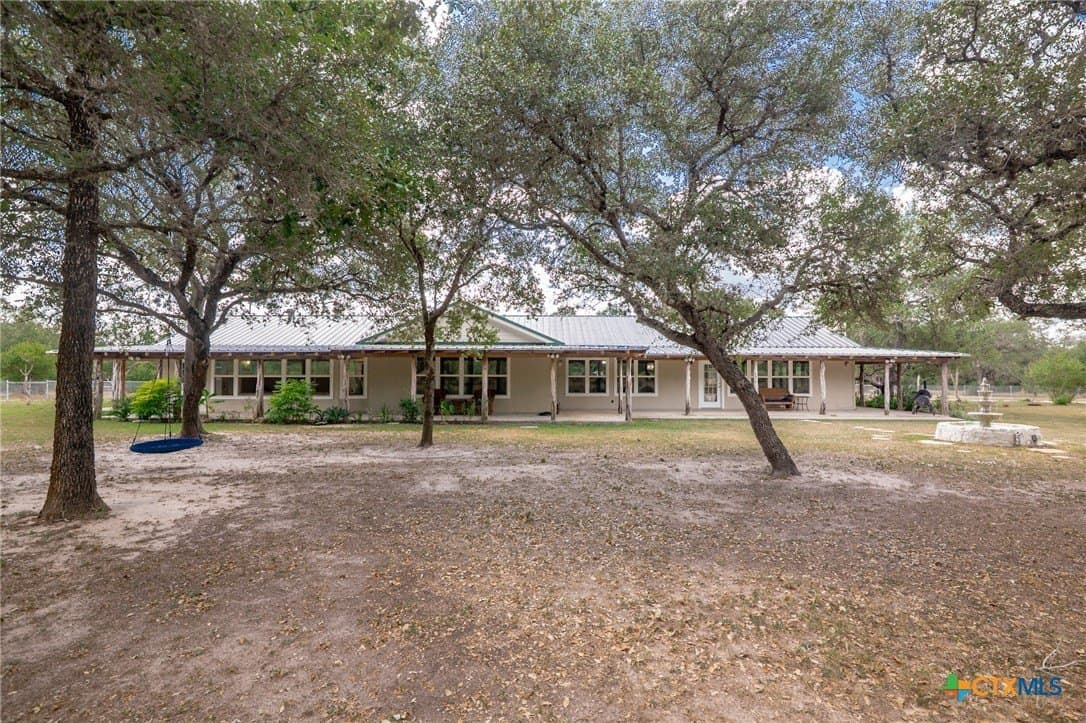 1901 Leisure Lane