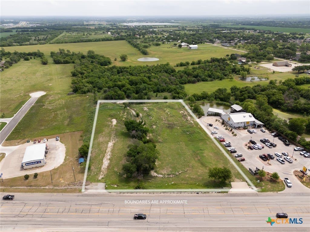 2.97 acres in McLennan County - photo 2
