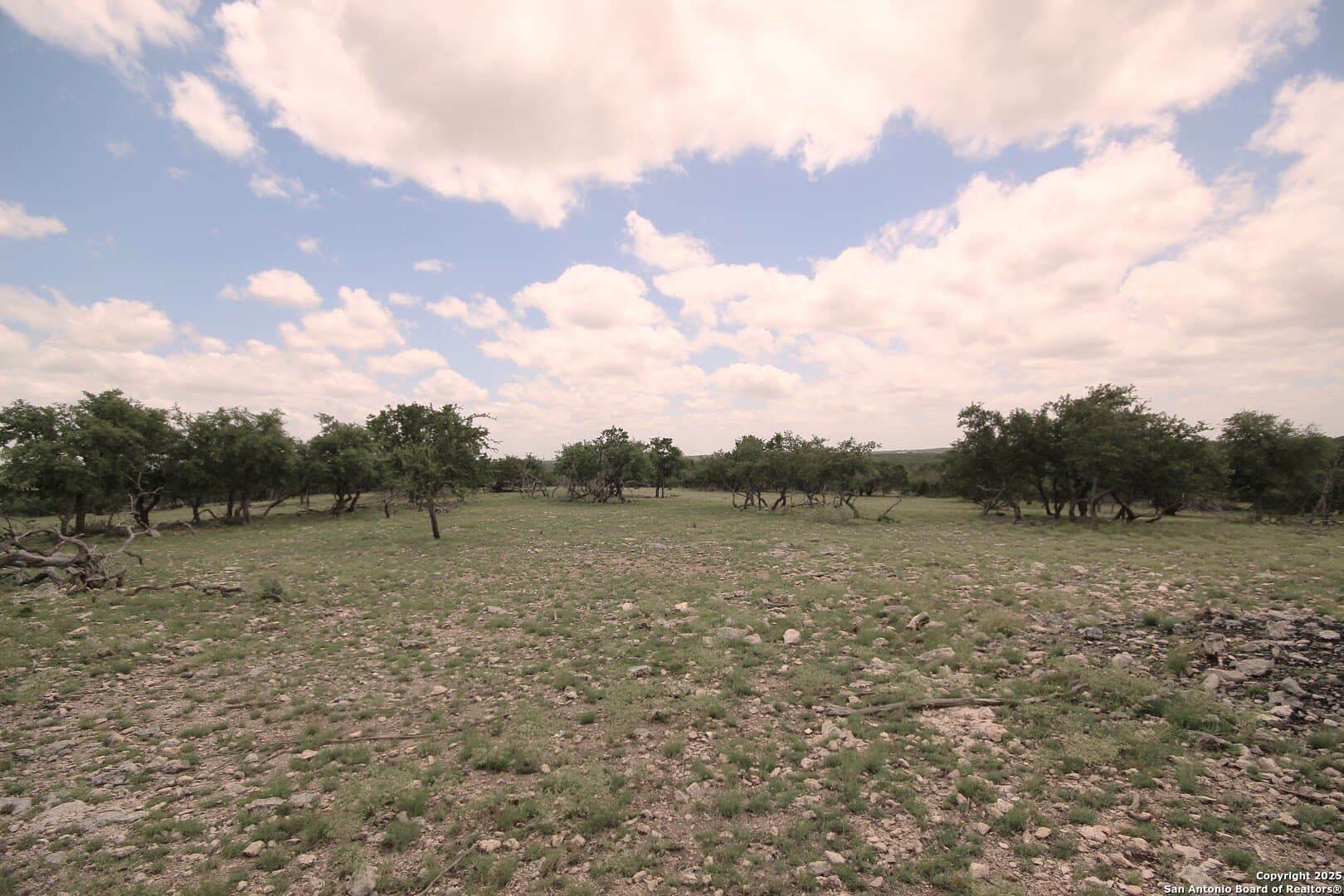 2,000 acres in Kerr County - photo 18