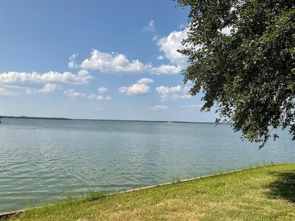 2.4 acres in Navarro County - photo 4