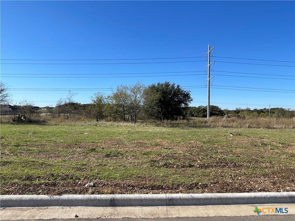 1913 Slade Drive lot: 003