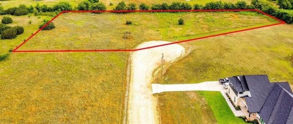 2.5 acres in Johnson County - photo 2