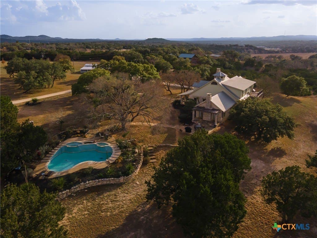 29.68 acres in Bandera County - photo 45