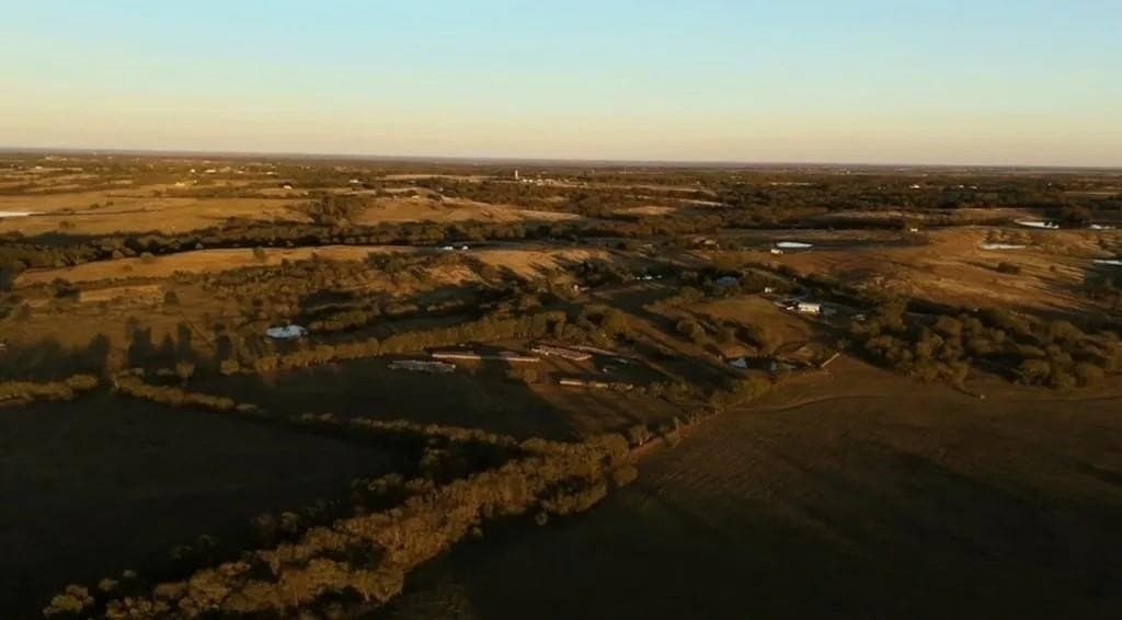 160.73 acres in Ellis County - photo 13