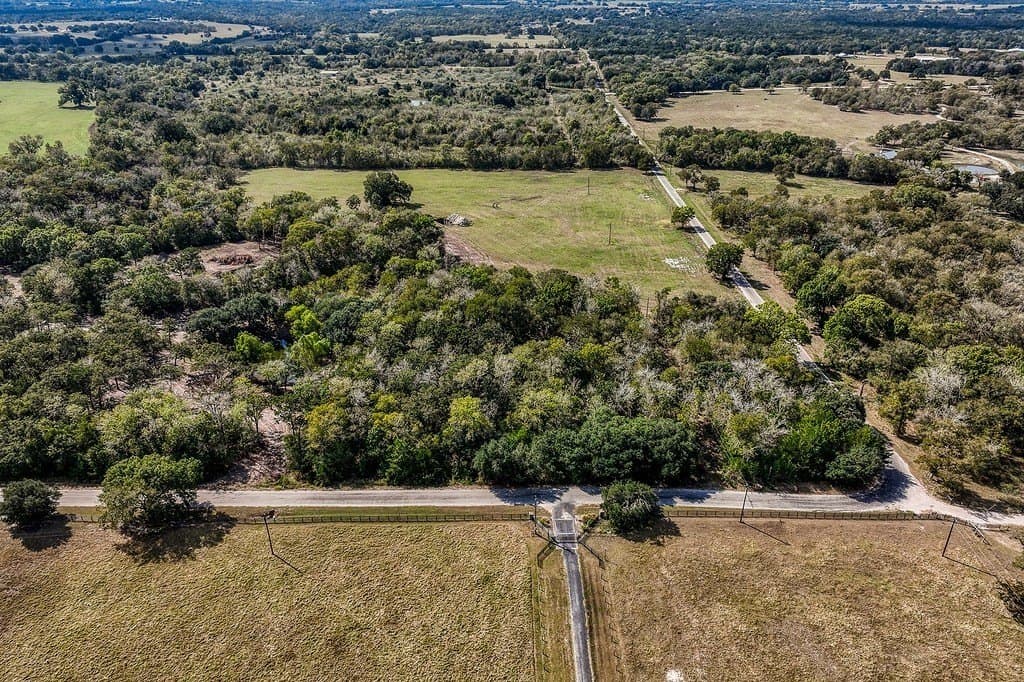 10 acres in Washington County - photo 3