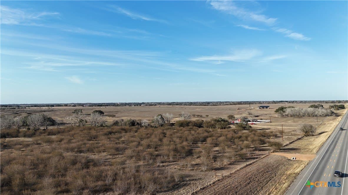 19.09 acres in DeWitt County - photo 2