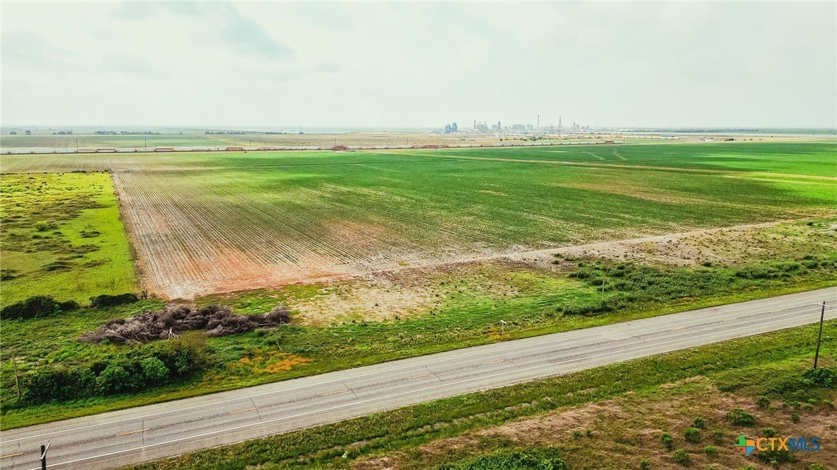 5.93 acres in Calhoun County - photo 3