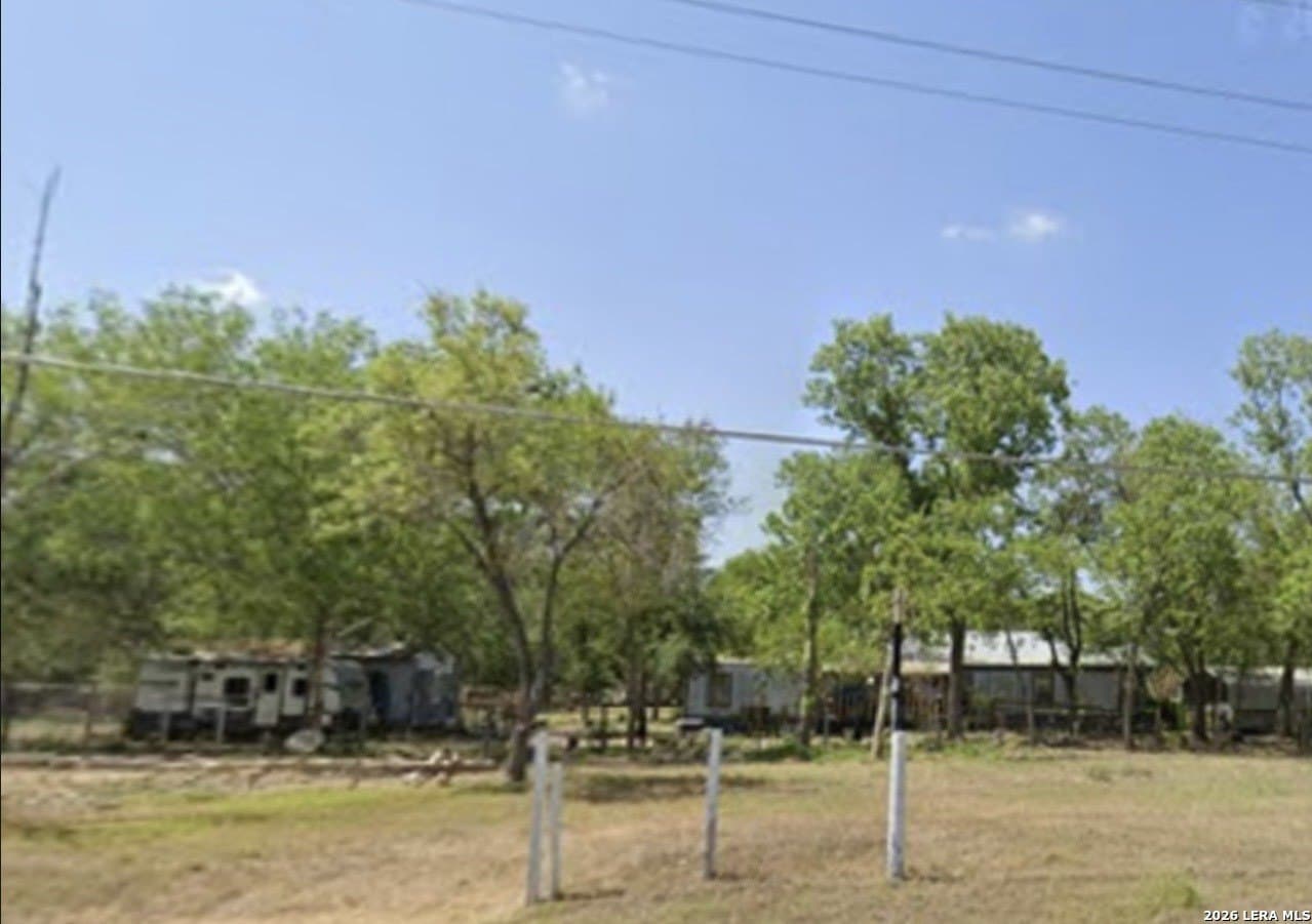 0.26 acres in Atascosa County - photo 5