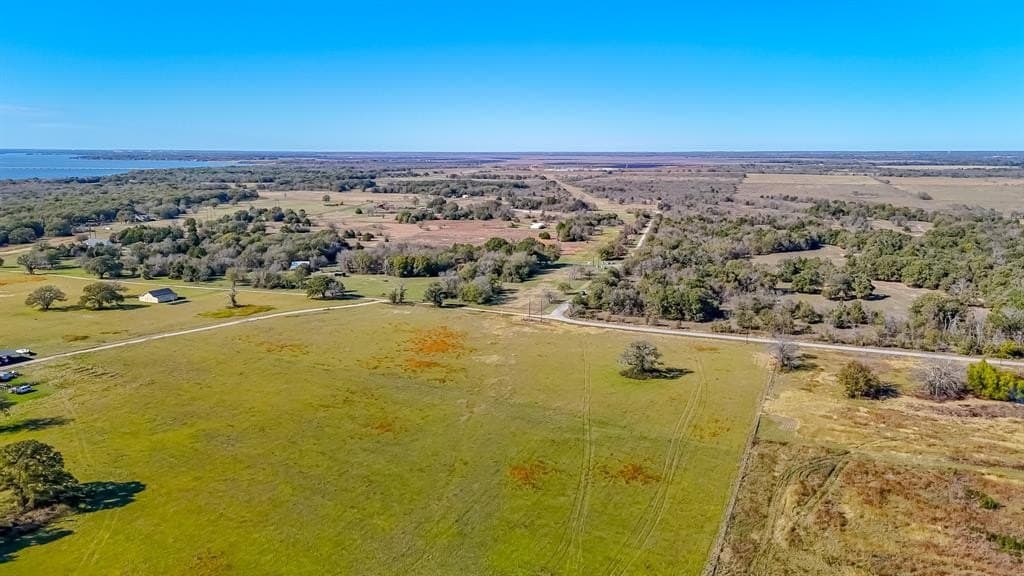 13.45 acres in Navarro County - photo 15