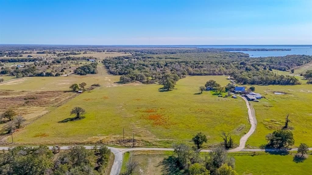 13.45 acres in Navarro County - photo 4