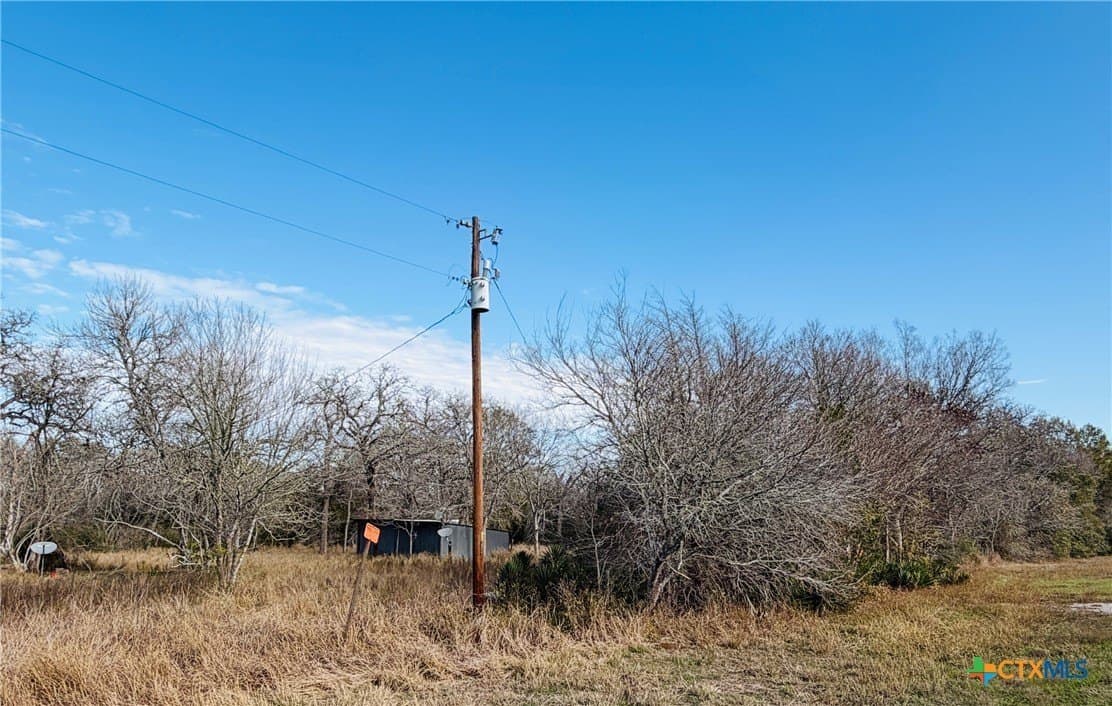 1.21 acres in Lavaca County - photo 3