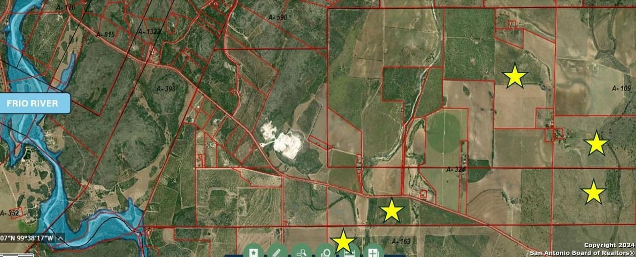 307 acres in Uvalde County - photo 3