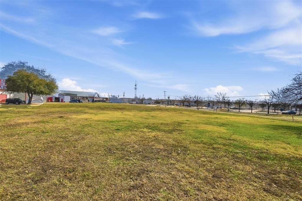 0.92 acres in Dallas County - photo 30