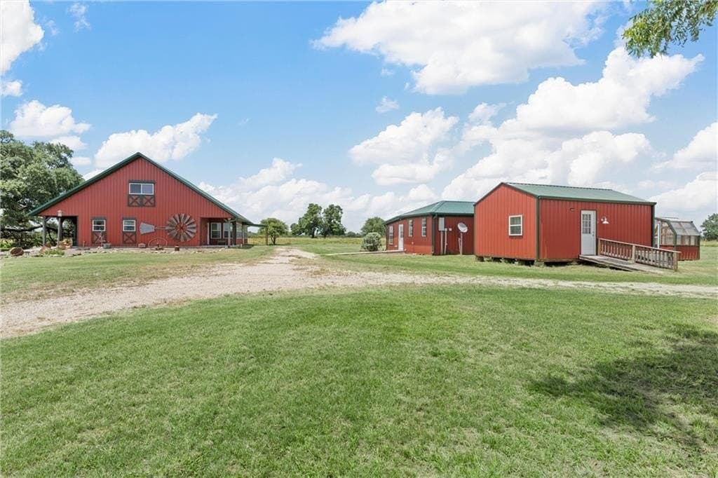 62.24 acres in Falls County - photo 2
