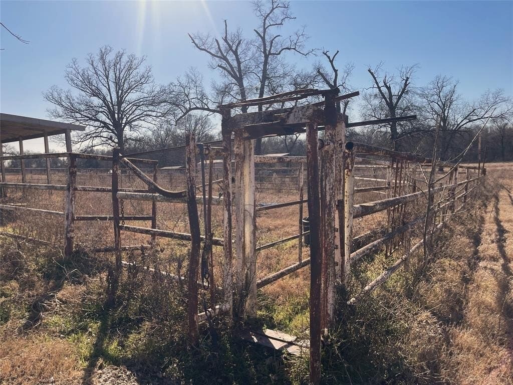 21.47 acres in Freestone County - photo 23