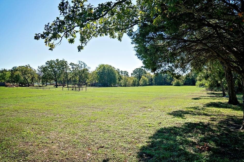 42.78 acres in Henderson County - photo 36