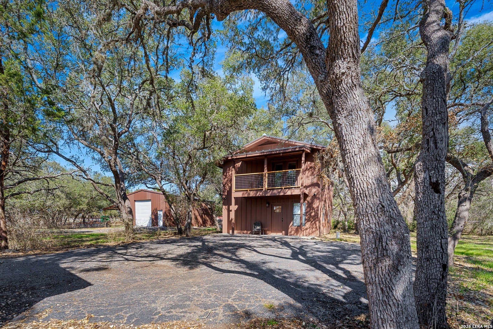 20 acres in Comal County - photo 4