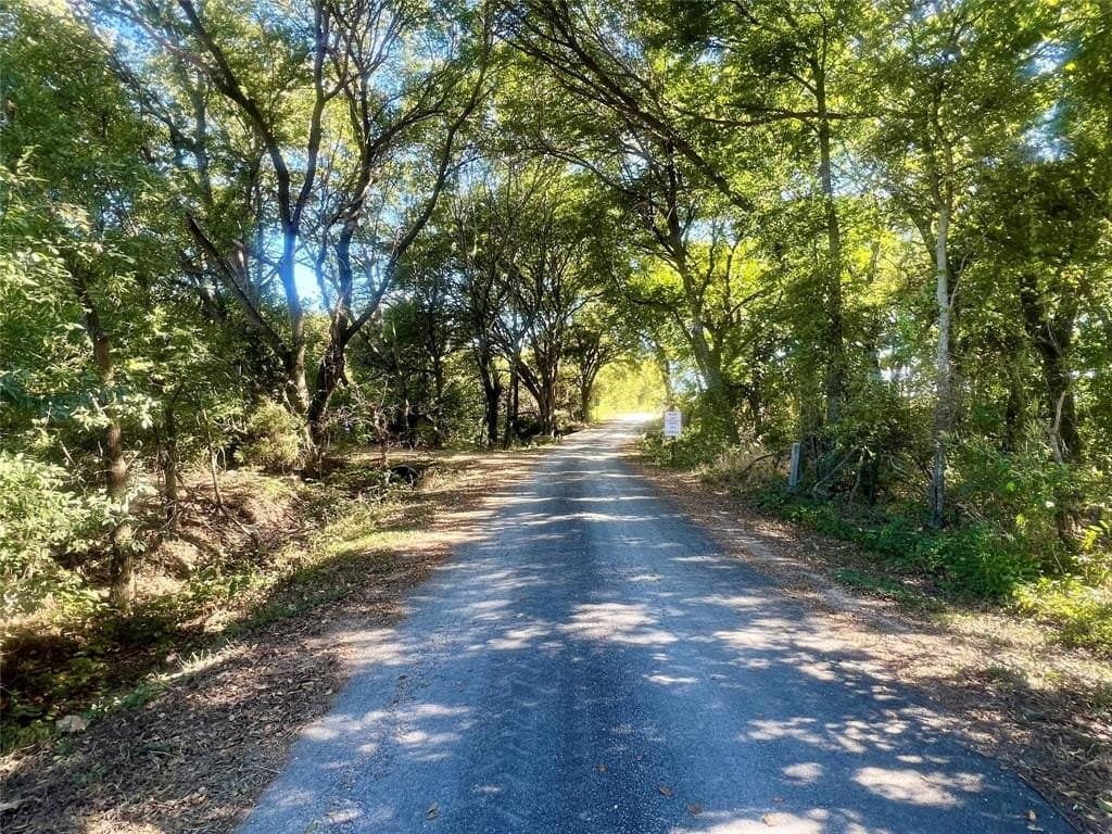 1,368 acres in Ellis County - photo 37