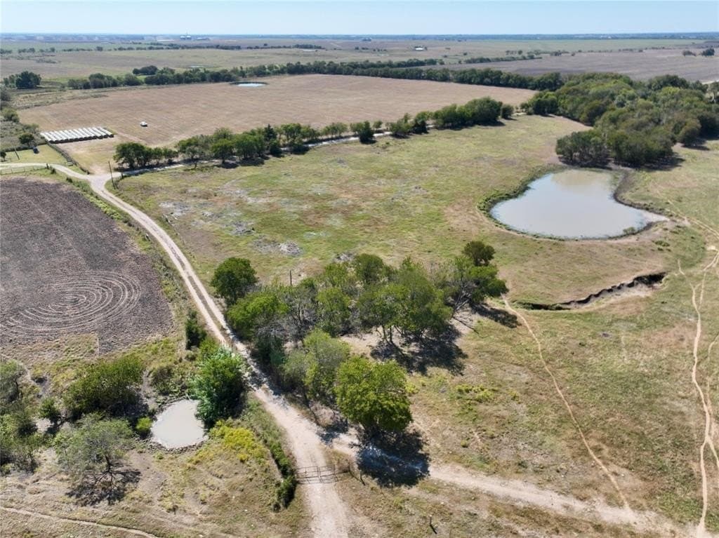 1,368 acres in Ellis County - photo 11