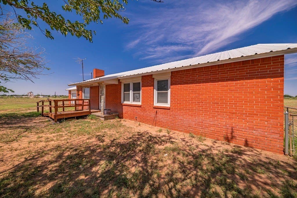 16.54 acres in Ector County - photo 3