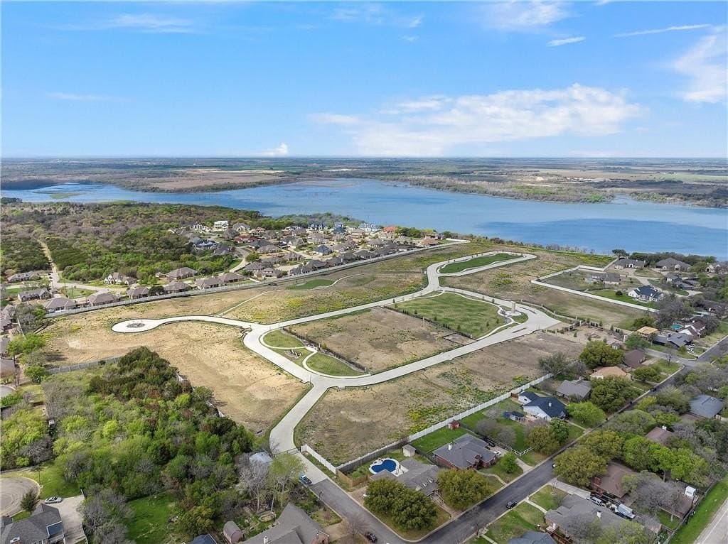0.48 acres in McLennan County - photo 8