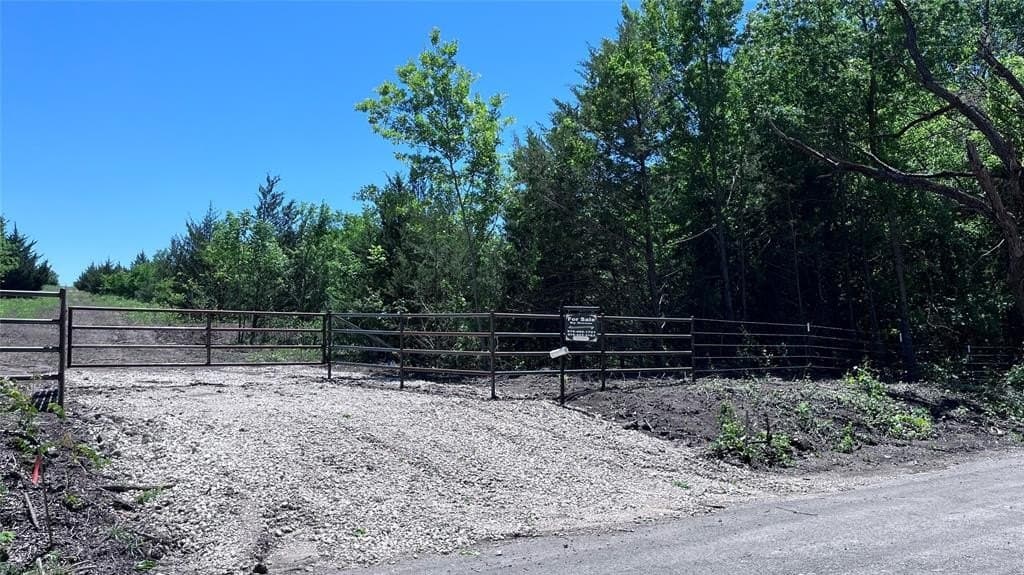 18.77 acres in Grayson County - photo 3