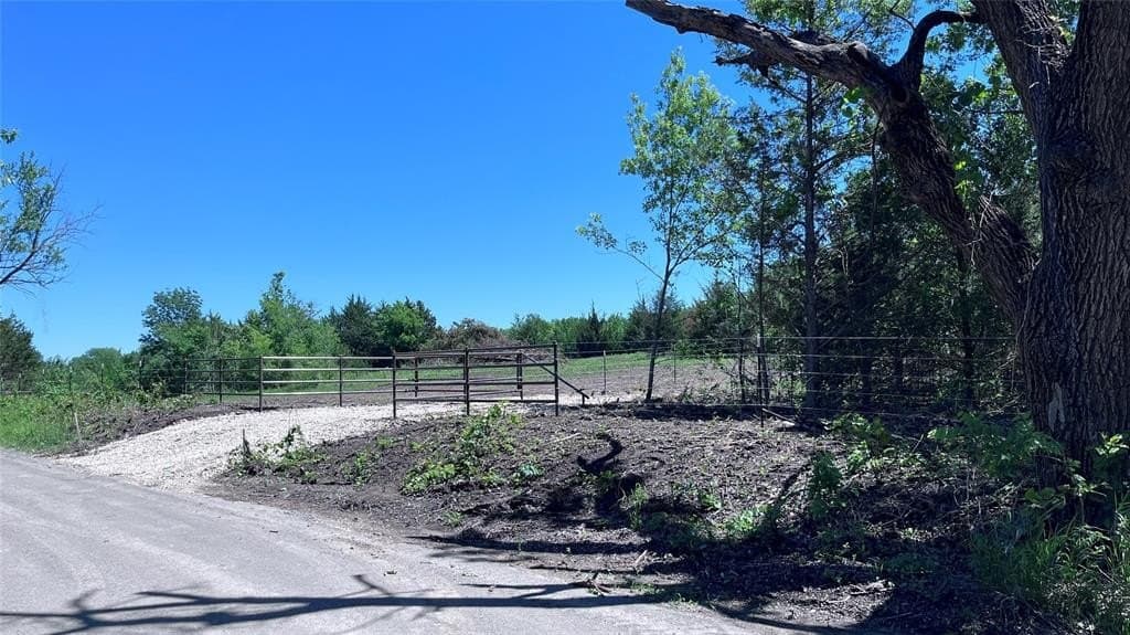 18.77 acres in Grayson County - photo 9