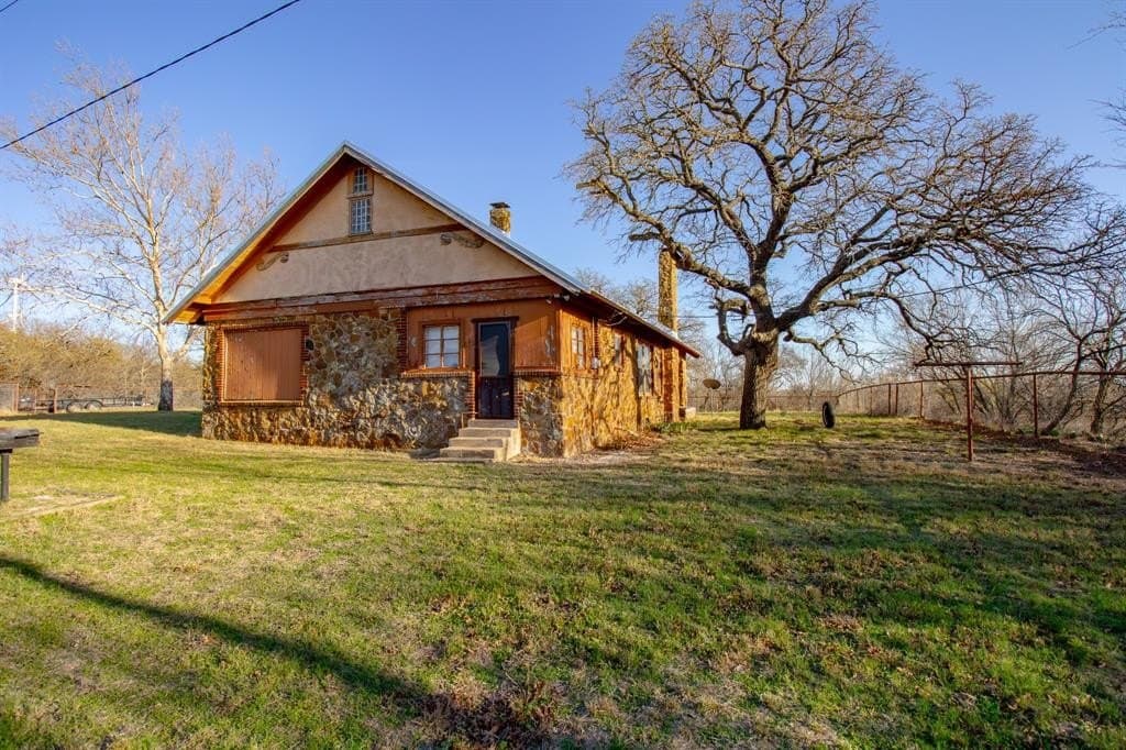 90 acres in Jack County - photo 11