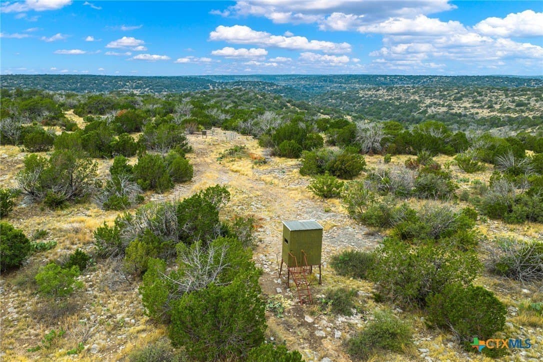 636 acres in Val Verde County - photo 5