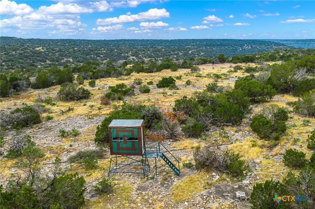636 acres in Val Verde County - photo 6