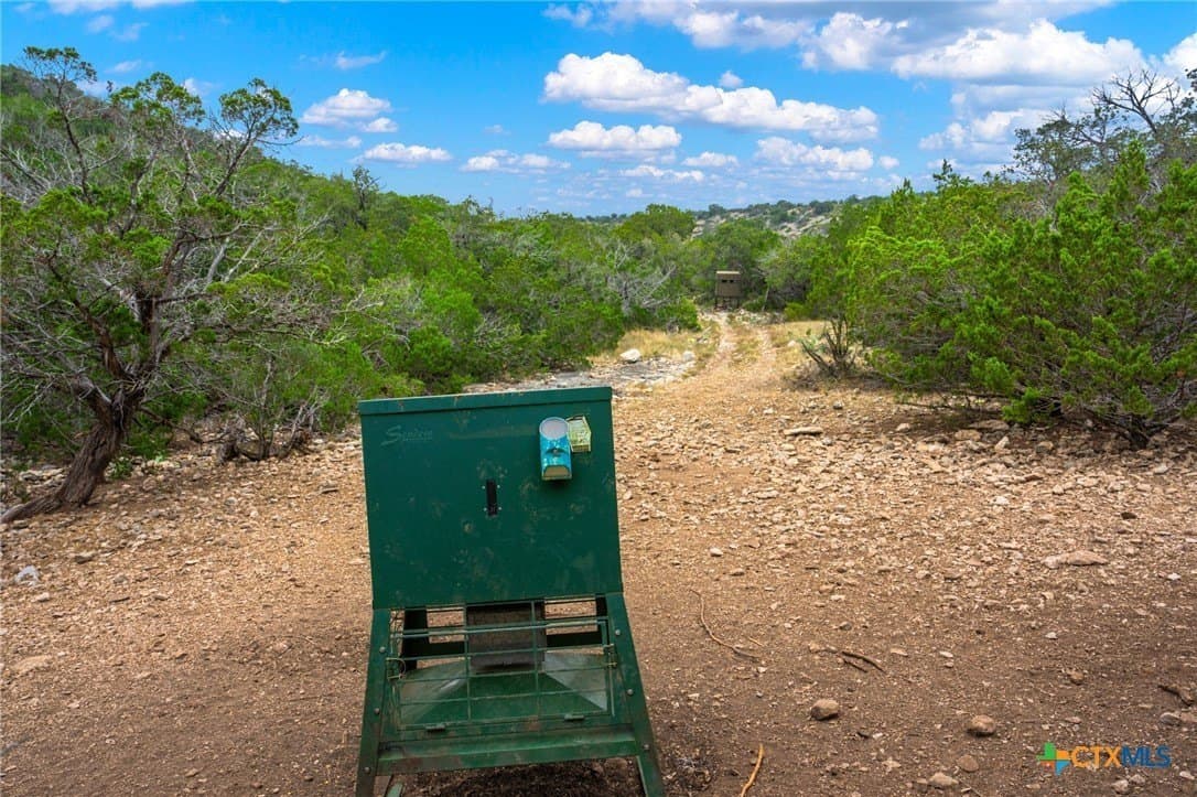 636 acres in Val Verde County - photo 14