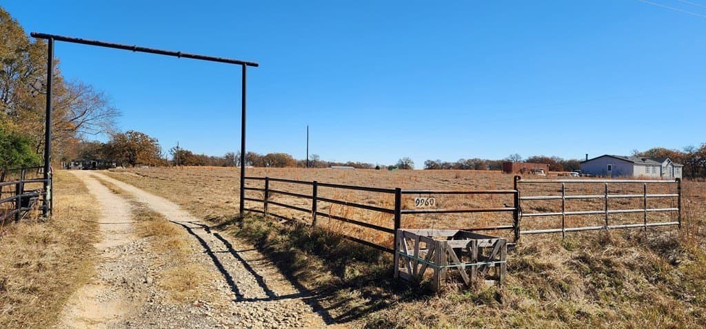 8 acres in Henderson County - photo 4