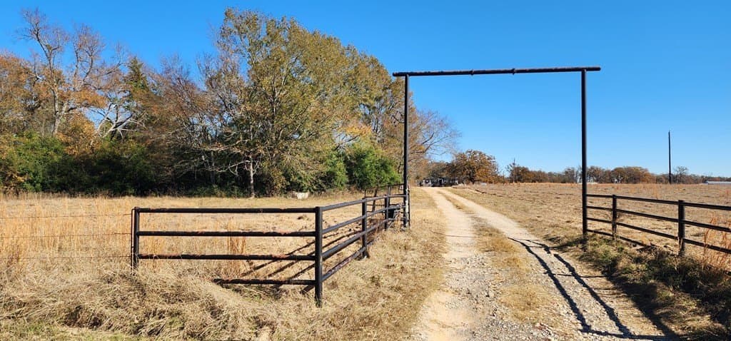 8 acres in Henderson County - photo 3