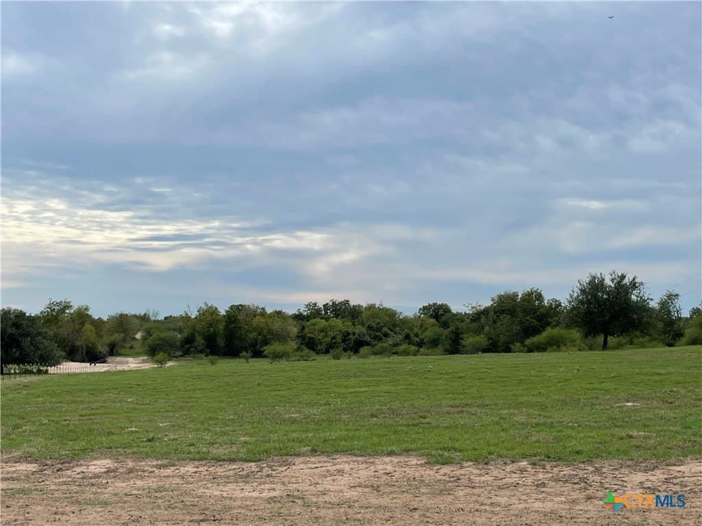 7.3 acres in Victoria County - photo 13