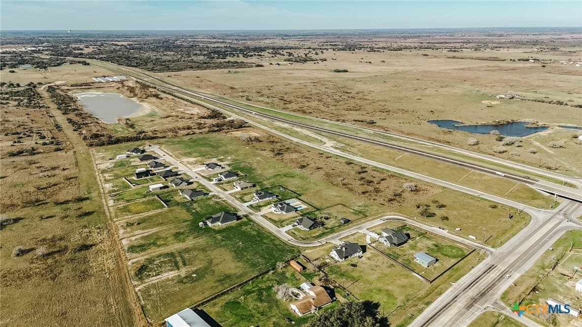5.93 acres in Victoria County - photo 10