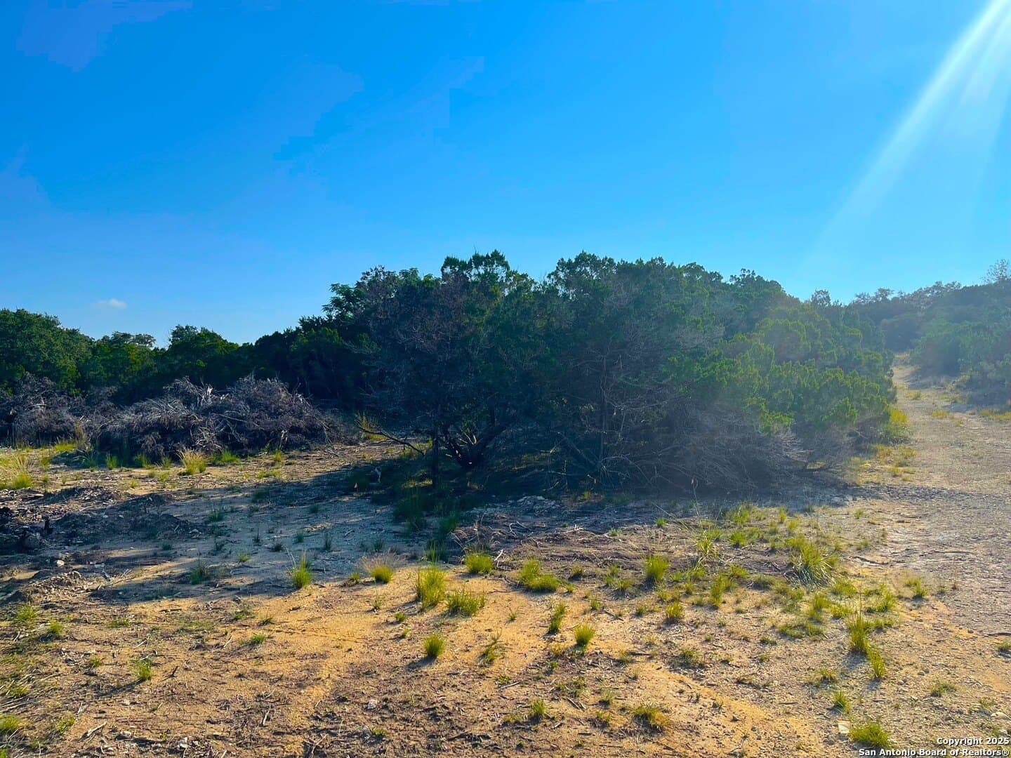 0.62 acres in Bandera County - photo 4