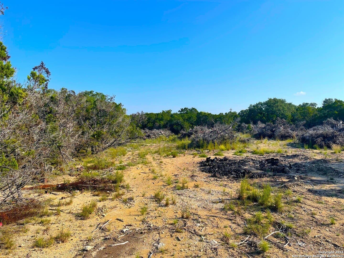 0.62 acres in Bandera County - photo 5