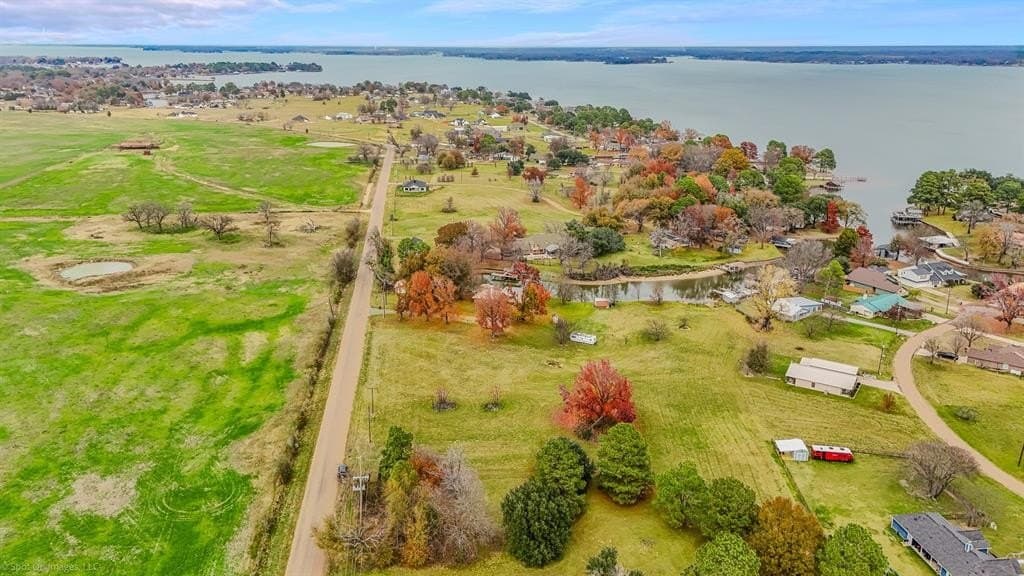 0.66 acres in Henderson County - photo 14