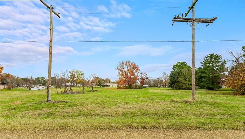 0.66 acres in Henderson County - photo 5