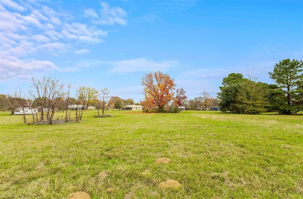 0.66 acres in Henderson County - photo 7