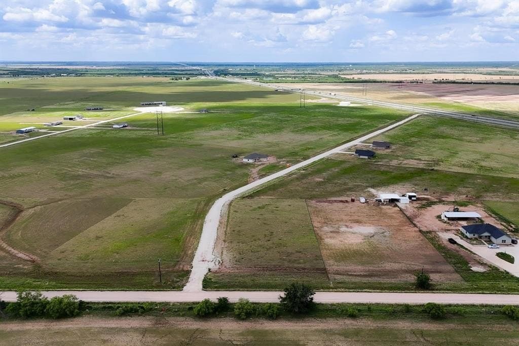 3.89 acres in Jones County - photo 2