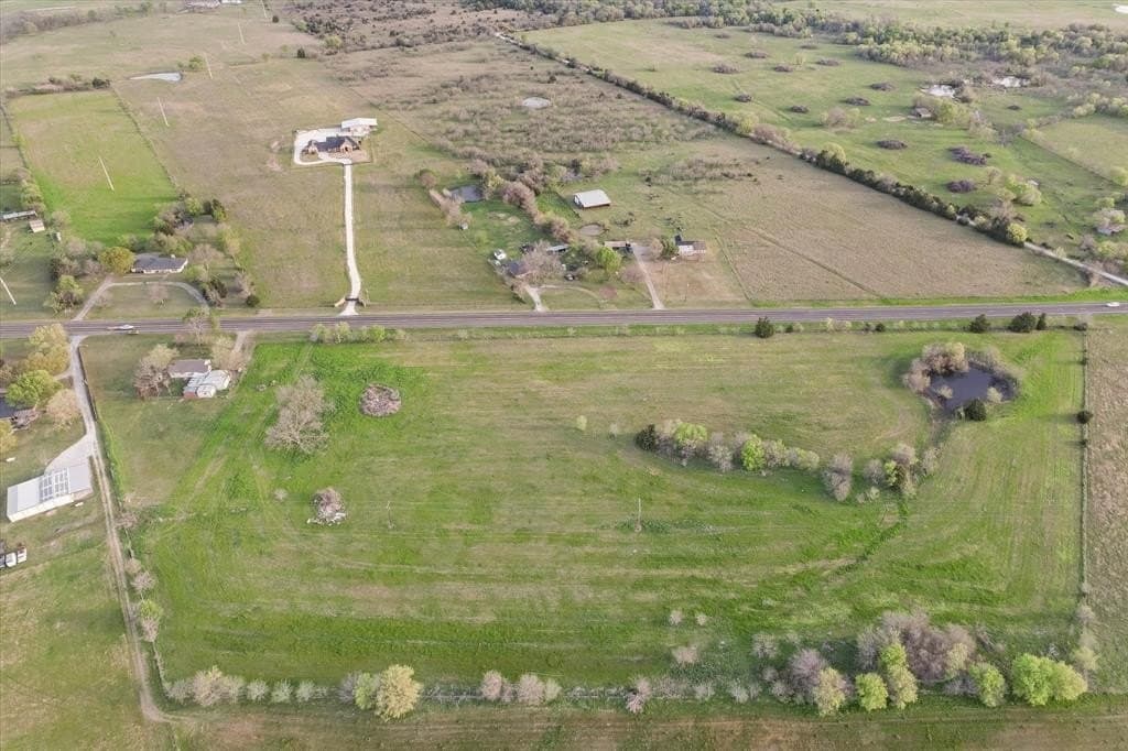 4.72 acres in Navarro County - photo 7