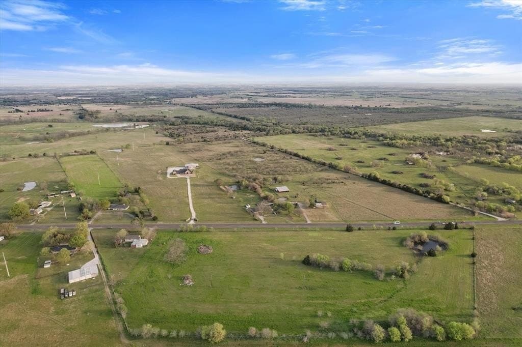 4.72 acres in Navarro County - photo 6