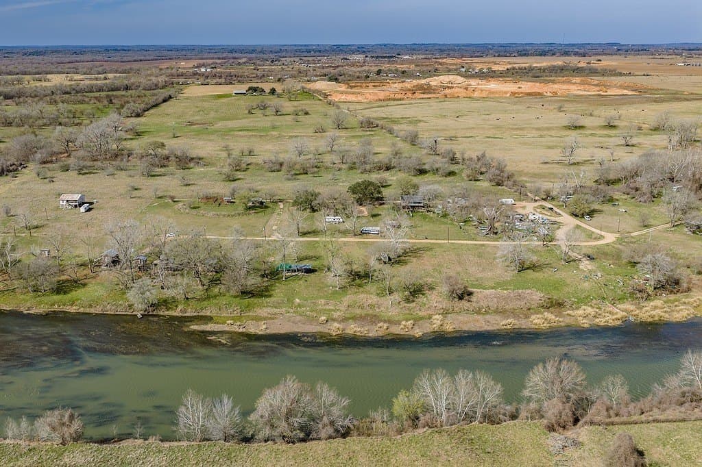 0.17 acres in Fayette County - photo 5