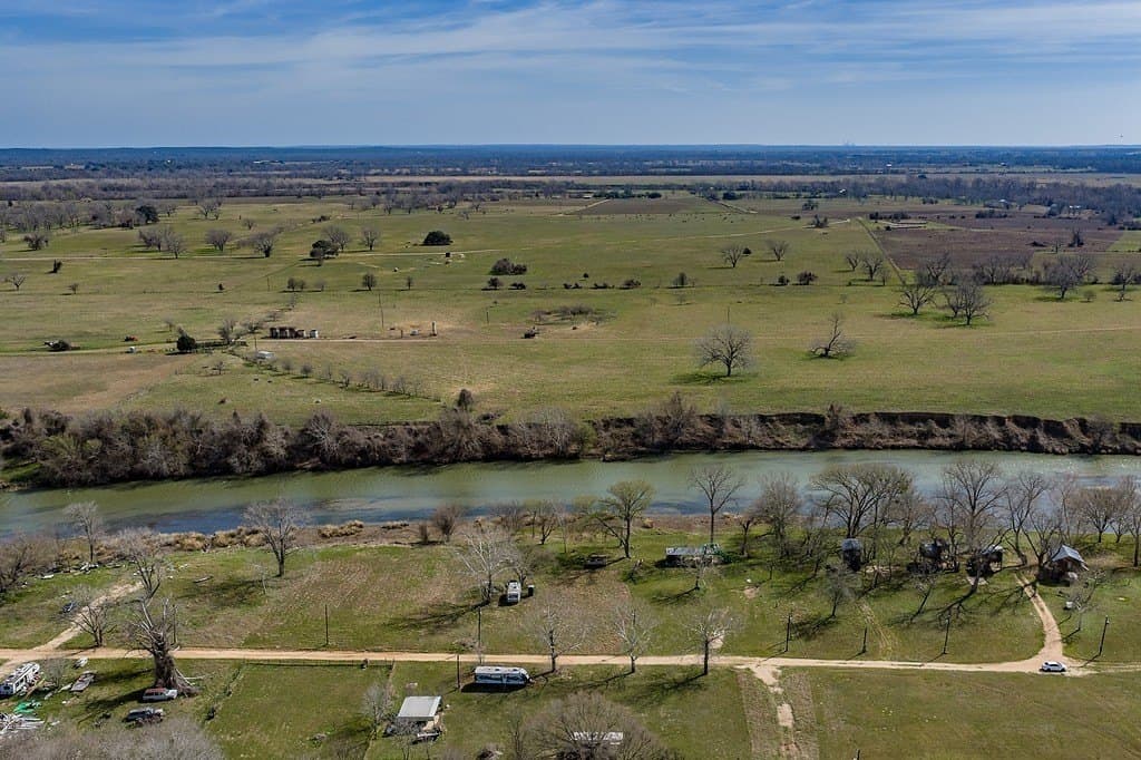 0.17 acres in Fayette County - photo 7