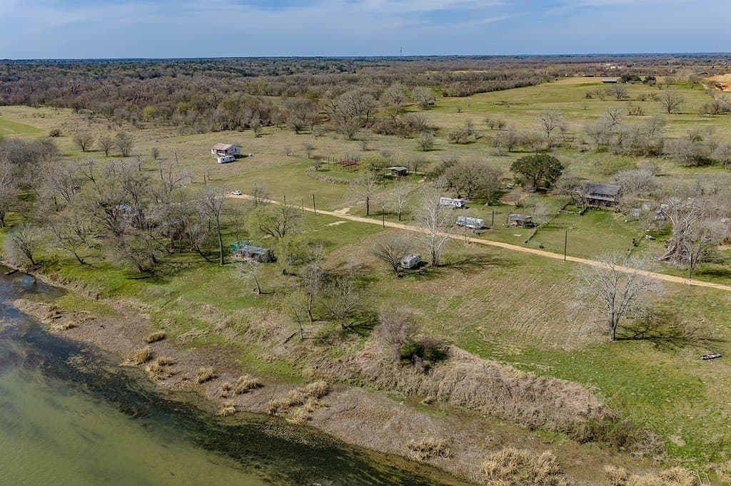 0.17 acres in Fayette County - photo 2