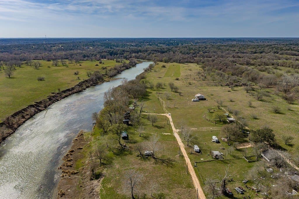 0.17 acres in Fayette County - photo 6