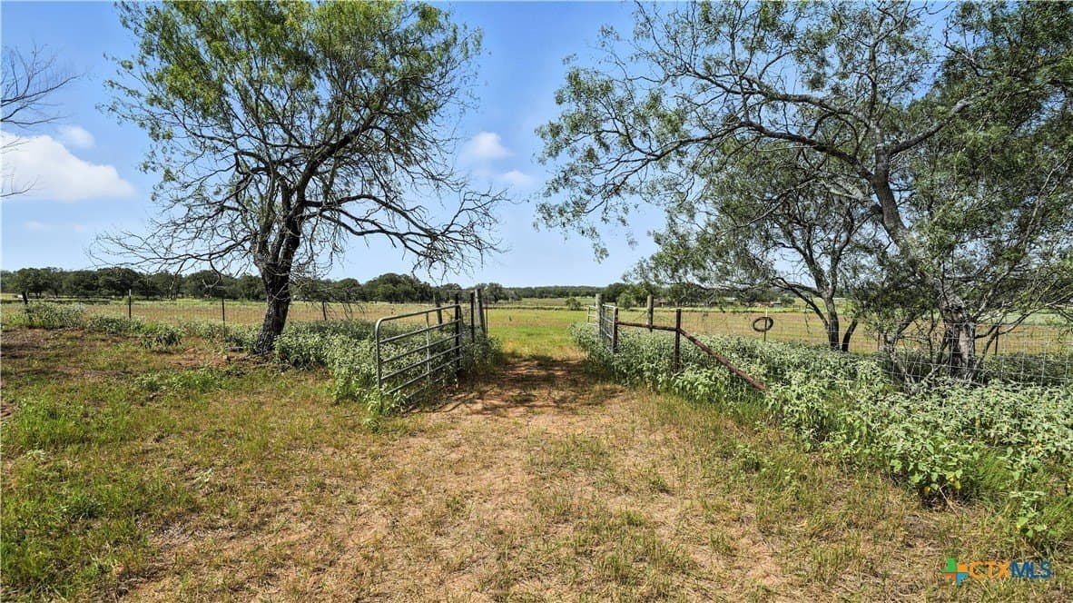 12.84 acres in Wilson County - photo 8